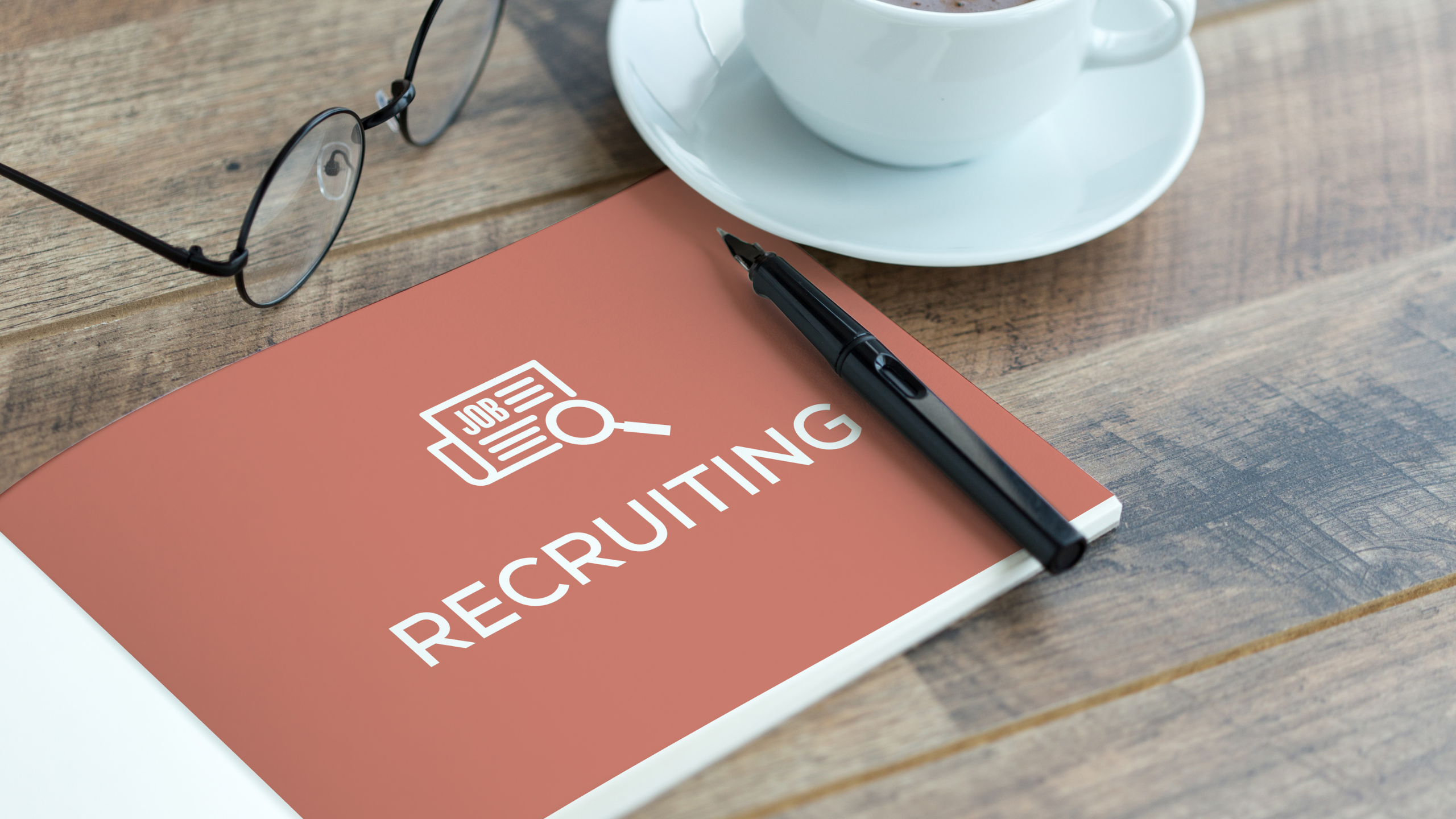 採用マーケティングの成功事例と戦略